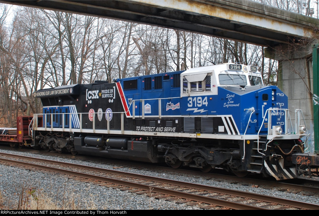 A roster shot of CSX's Honoring our Law Enforcement diesel